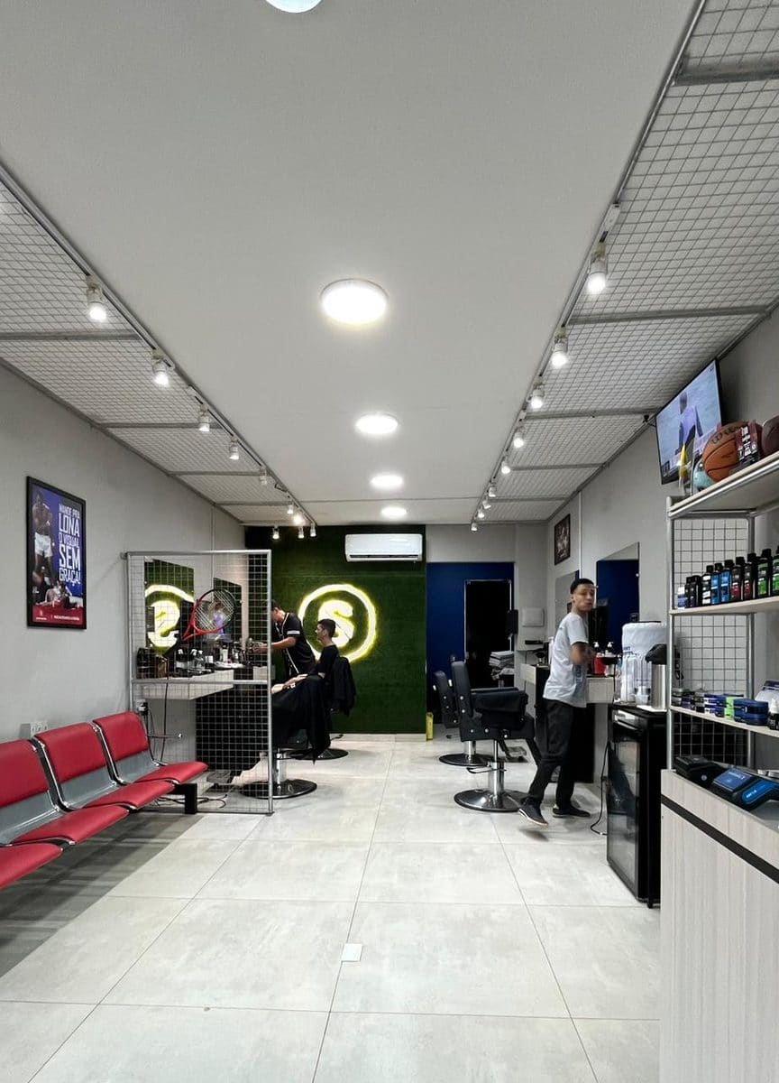 Sport Cortes Barbearia Cujubim — Centro